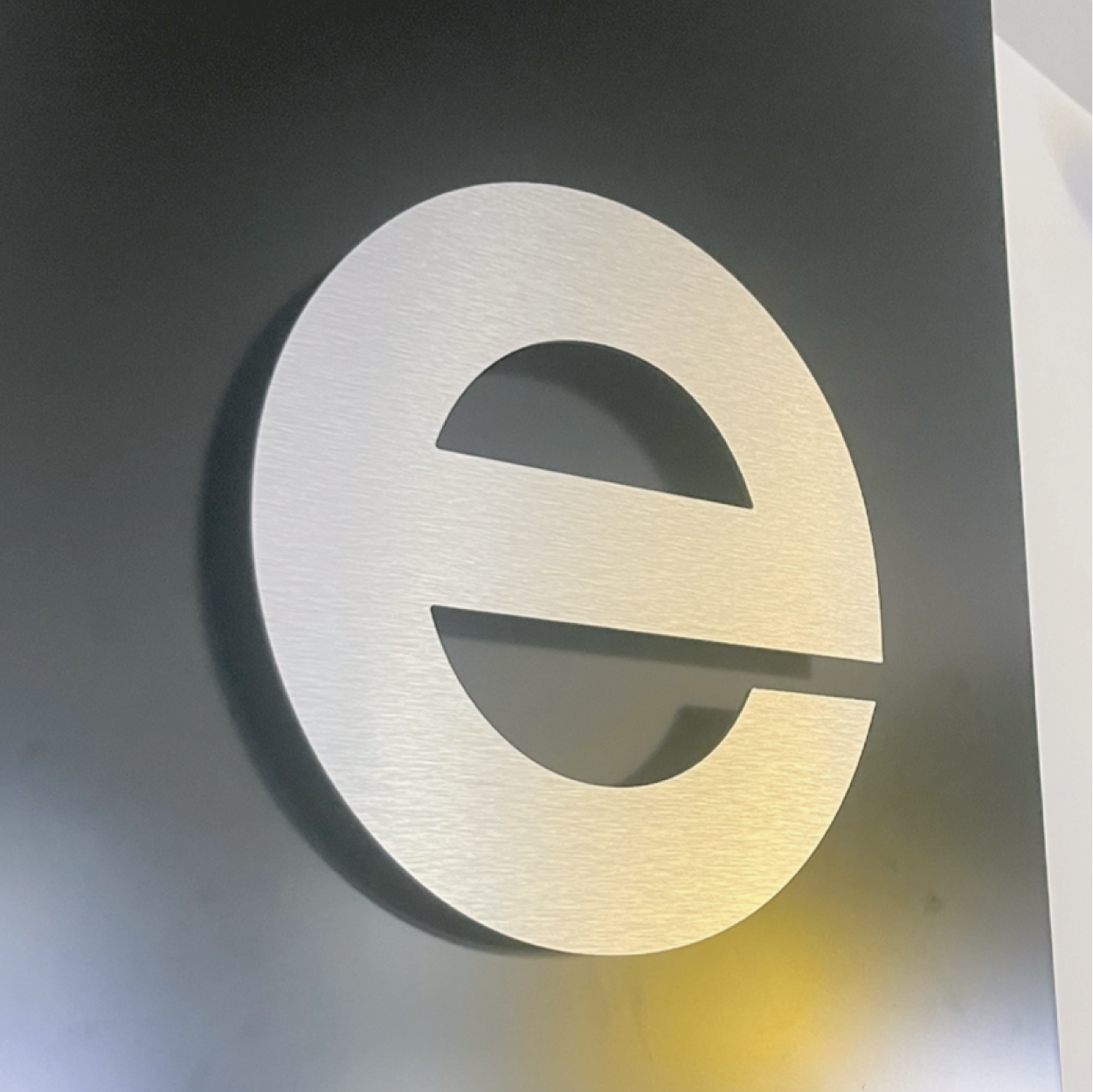 Enseigne extérieure non lumineuse – Image 6